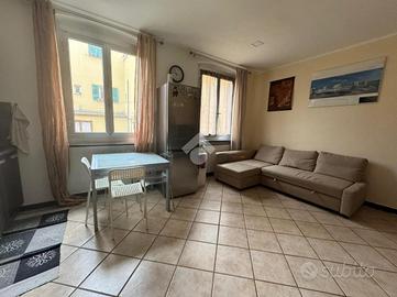 2 LOCALI A GENOVA
