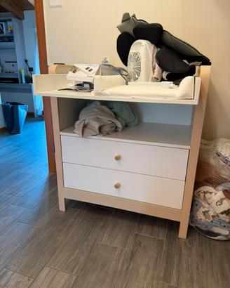 Cassettiera/ Fasciatoio IKEA ÄLSKVÄRD – Come nuovo