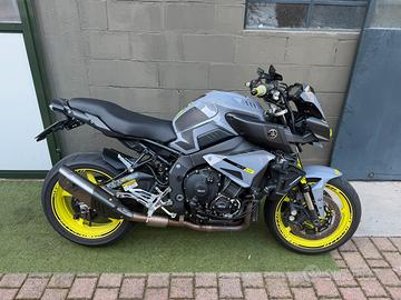 Yamaha mt10 2016