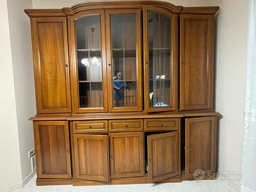 Credenza e tavolo allungabile in noce