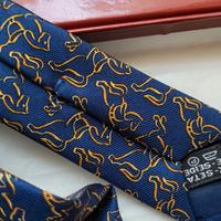 cravatta in seta Ferragamo nuova 