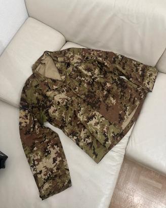 Divisa militare