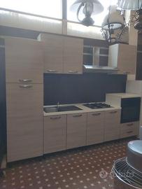 Cucina tre metri