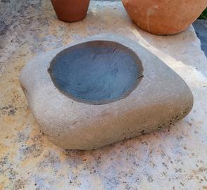 Scultura in pietra vaso portafiori decorativo