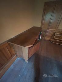 Credenza bassa in legno antica