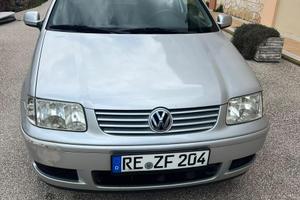 W polo