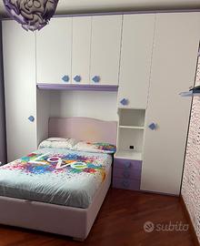 Cameretta completa di tutto.