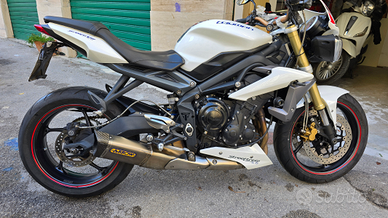 Triumph Street Triple 675