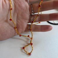 Collana con pietre