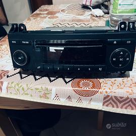 Stereo Mercedes