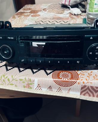 Stereo Mercedes