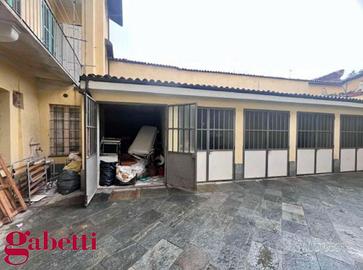 Box/Posto auto Bra [ASTA244AVRG]