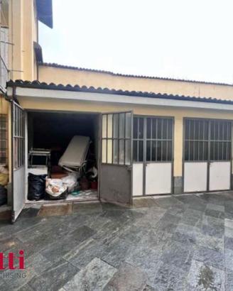 Box/Posto auto Bra [ASTA244AVRG]