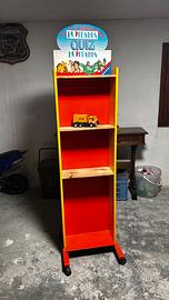 Espositore per giocattoli