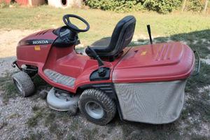 trattore - rasaerba - attrezzatura agricola