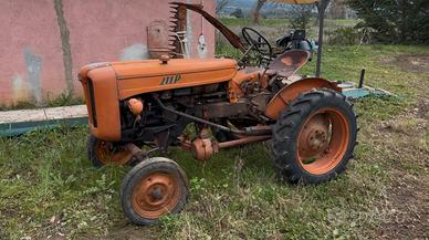 La Piccola - Trattore Fiat 211 R