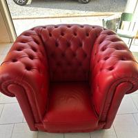 Poltrona chesterfield rossa