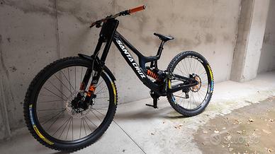 santa Cruz v10 taglia L