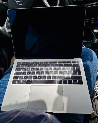 macbook air retina 13" 2018 128gb