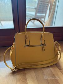 Borsa color senape elegante