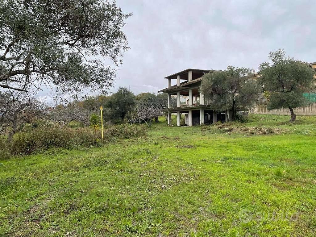 Terreno di 5550 m² a Minturno - Vista 4