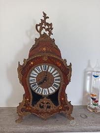 Antico orologio da tavolo in stile Luigi XV