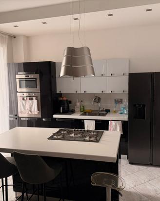 Cucina con Isola (Veneta Cucine)