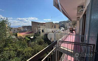 Appartamento a Napoli 6 locali
