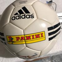 Pallone da collezione Panini Adidas