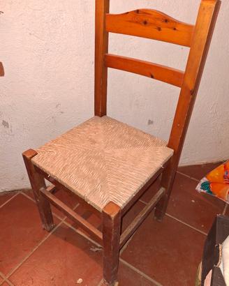 tavolo con con 2 sedie