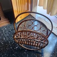 Portariviste in vimini.