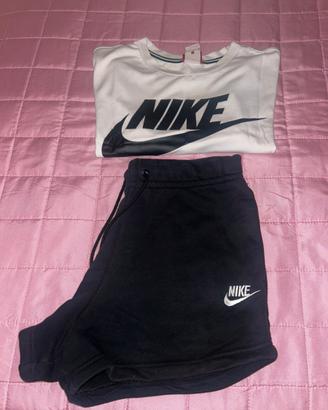 Completino Nike donna