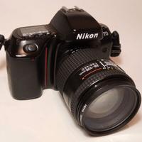 Nikon F70 analogica con zoom 28-105 mm