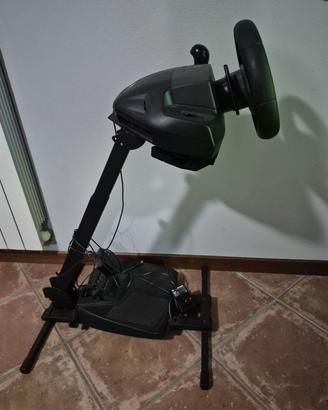 volantino e supporto gaming 
