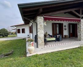 VILLA SINGOLA A CANEVA