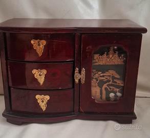 Portagioie vintage orientale in legno e sughero