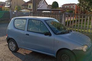 FIAT 600