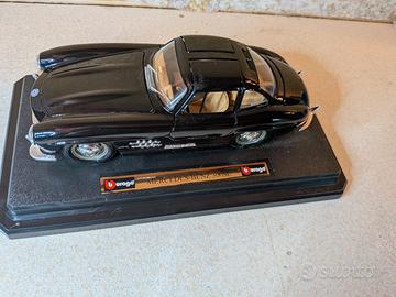Modellino Bburago Mercedes-Benz 300 SL  scala 1/24