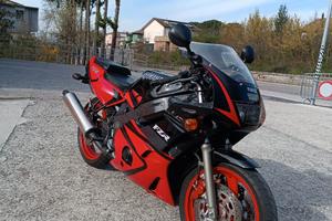 Yamaha fzr