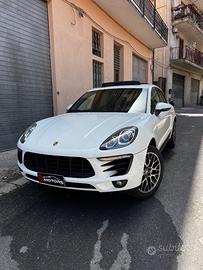 Porsche macan S con tettuccio km certificati