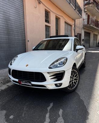Porsche macan S con tettuccio km certificati