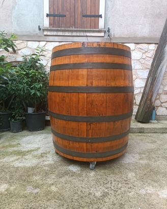 botte in rovere 5 ettolitri con scultura anno 1976