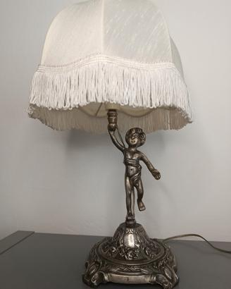 Lampada da tavolo vintage con putto e paralume