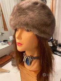 Basco vintage in visone Zaffiro