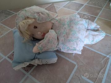 bambola vintage carillon