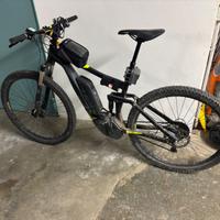 Cube stereo hybrid 120