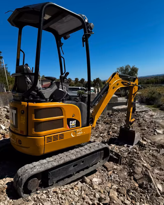 MINIESCAVATORE CAT 301.7D CR