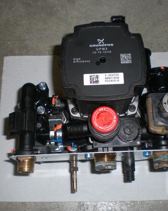GRUPPO pompa-scambiatore-sensori IMMERGAS victrix