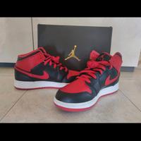 Air Jordan 1Mid N. 40