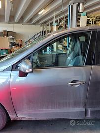 Porta anteriore sx nuda RENAULT SCENIC del 2013